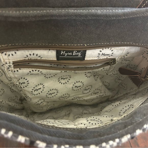 Cowhide Backpack - Picture 4 of 5